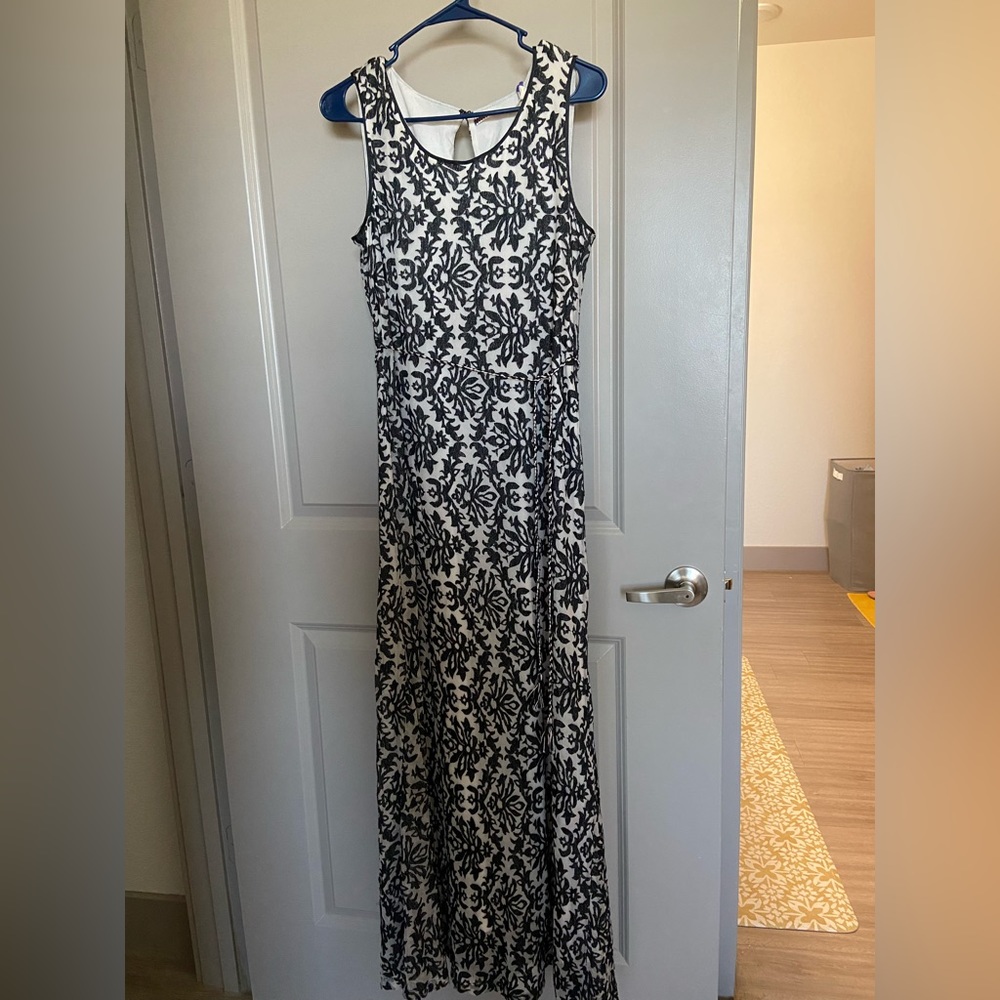 Czarina Ivory and black lace maxi. Never worn. Retail $158